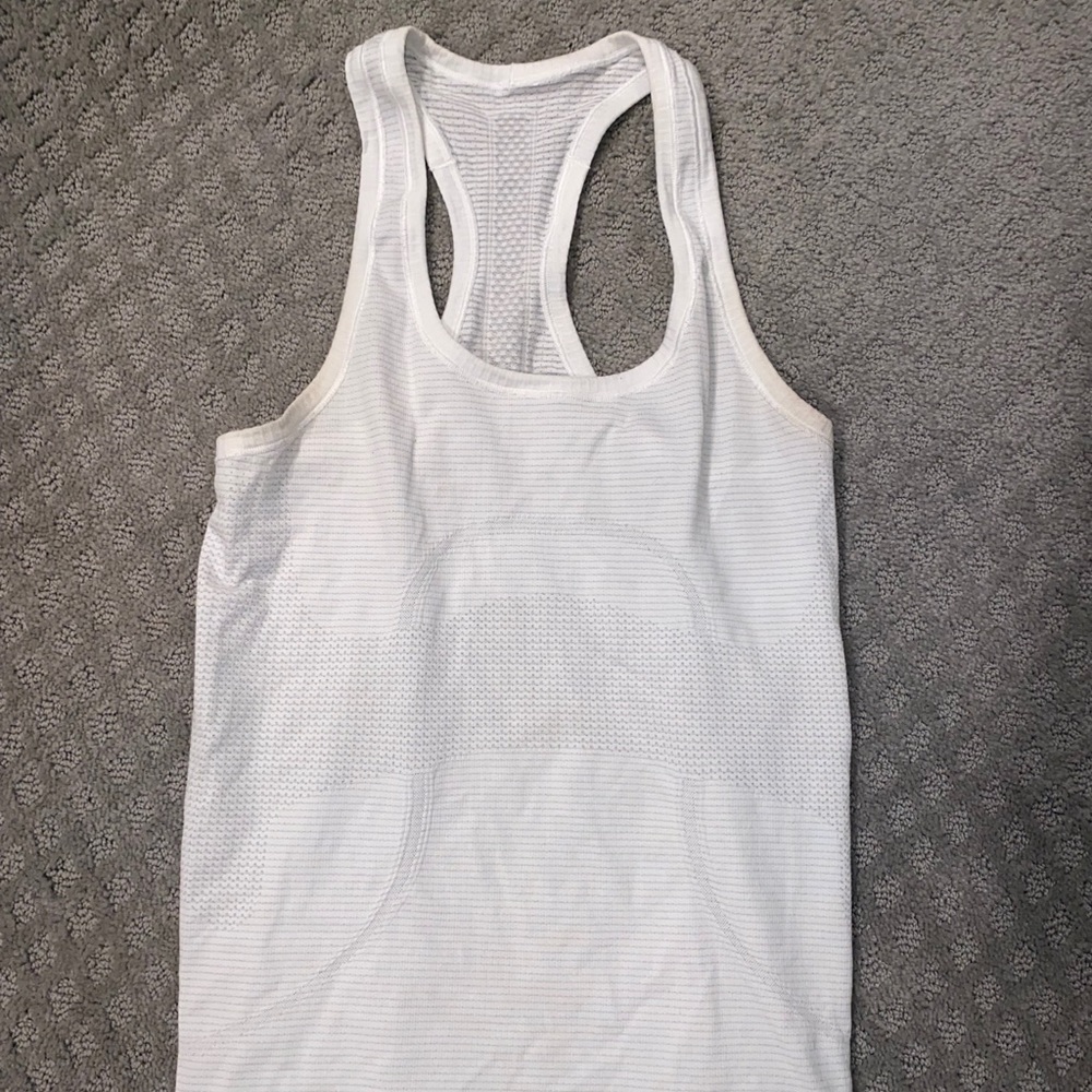Lululemon tank top